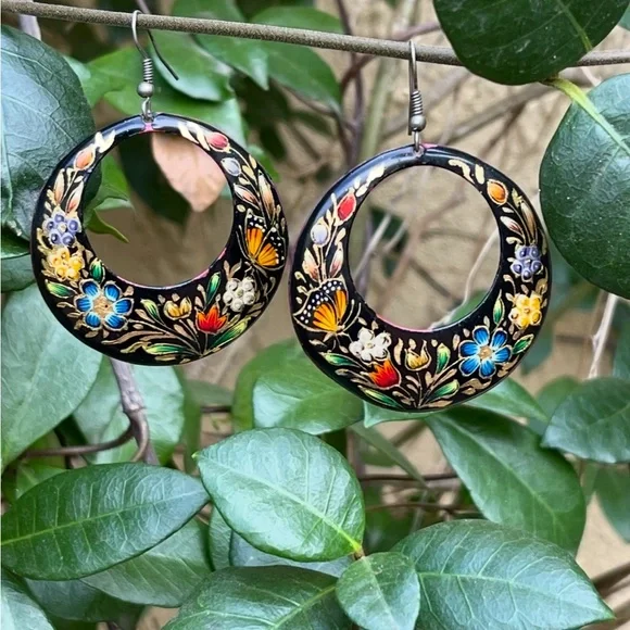 Artisan Painted (Laquered?) Ethnic Earrings Mexican? Floral Butterflies Monarchs - Picture 5 of 7